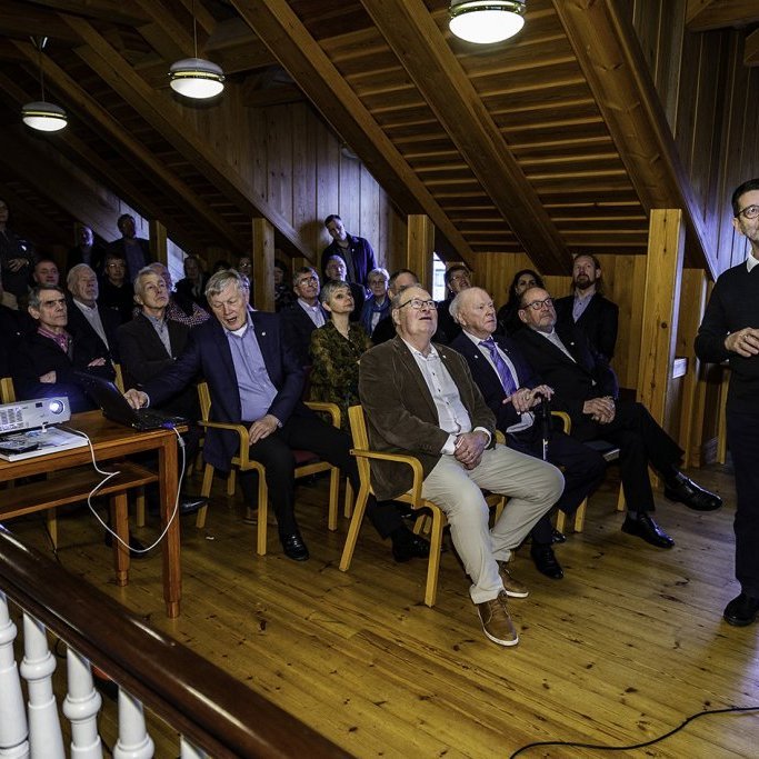 wimfrhaustf_231119_jsx1674