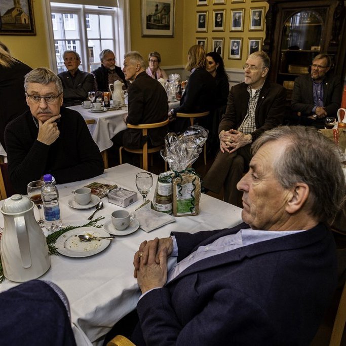 wimfrhaustf_231119_jsx1851